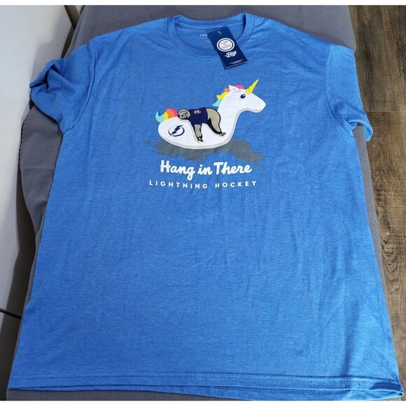 Life Is Good Other - Life is Good Tampa Bay Lightning Hang in There T Shirt XL Sloth Unicorn Blue 47